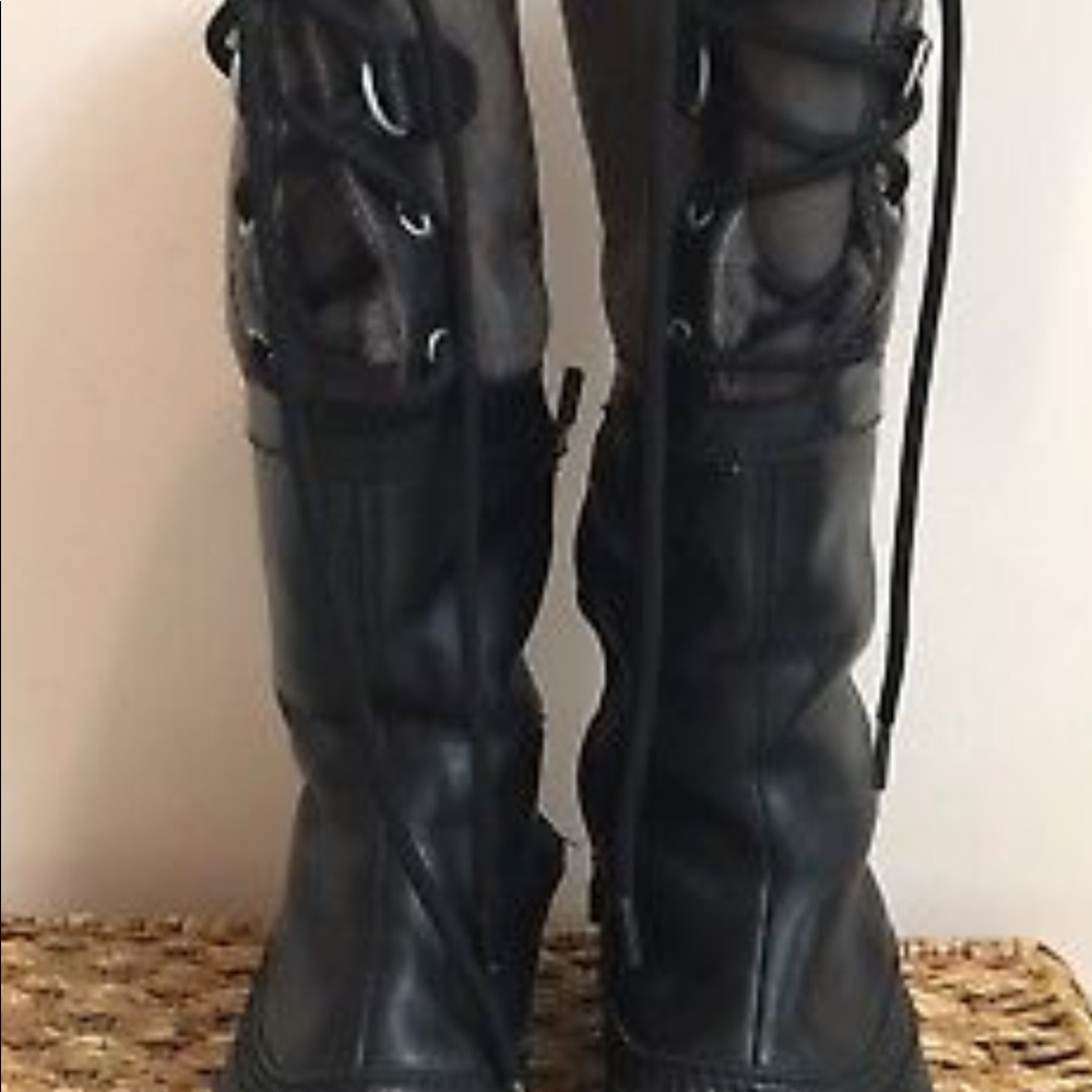 Black ugg winter/rain bomber boots